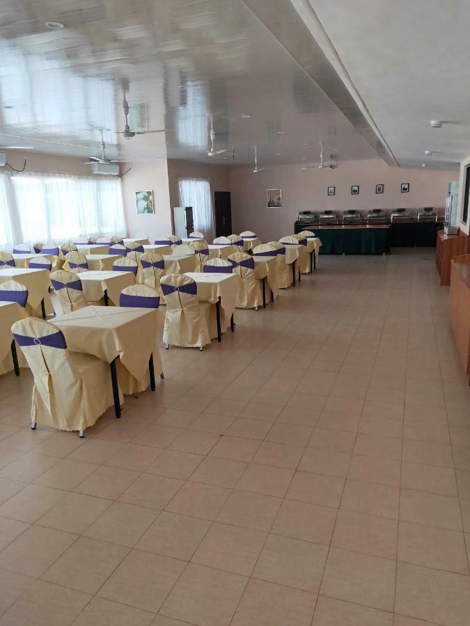 Sam Hotel Bangui Екстер'єр фото